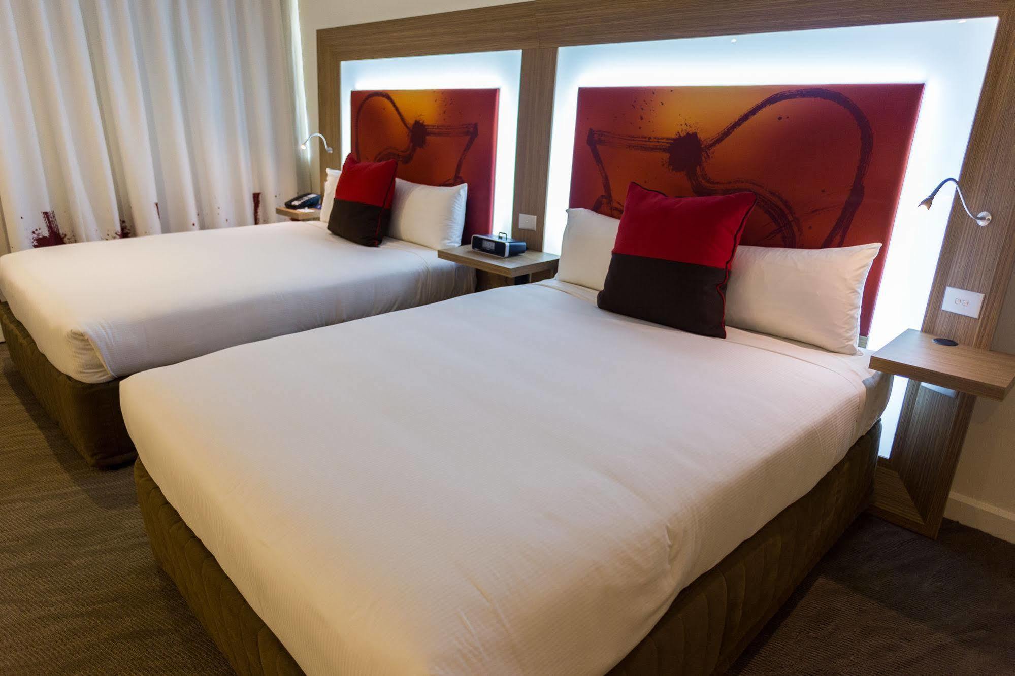 Novotel Sydney West Hq Рути Хилл Экстерьер фото